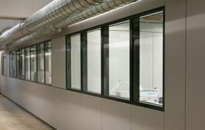 Алюминиевое противопожарное окно серого цвета / серия FRM1181