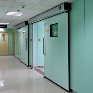 Автоматическая противопожарная дверь / серия FRM7368